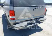 2003 GMC YUKON фото