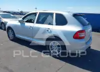 2003 Porsche Cayenne photo