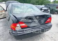 2003 Lexus LS430 фото