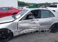 2003 Lexus IS300 photo