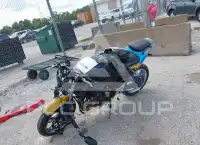 2003 Yamaha YZF-R6 photo
