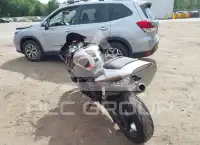 2003 Yamaha YZFR1 photo