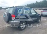 2003 Toyota RAV4 photo