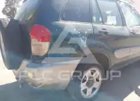 2003 Toyota RAV4 фото