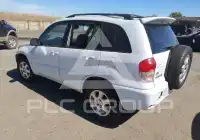 2003 Toyota RAV4 фото