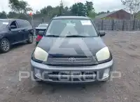 2003 Toyota RAV4 photo