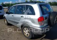 2003 Toyota RAV4 photo