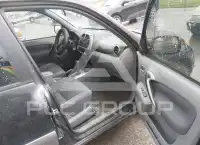 2003 Toyota RAV4 фото