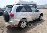 2003 Toyota RAV4 фото