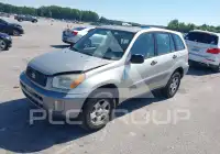 2003 Toyota RAV4 фото