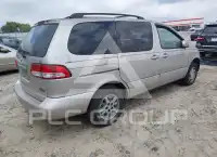 2003 Toyota SIENNA photo