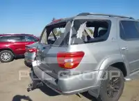 2003 Toyota SEQUOIA photo