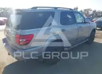 2003 Toyota SEQUOIA фото