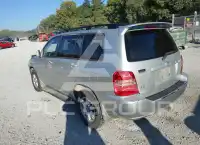 2003 Toyota Highlander photo