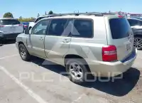 2003 Toyota Highlander photo