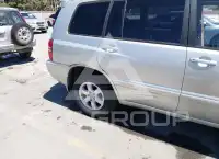 2003 Toyota Highlander photo