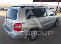 2003 Toyota Highlander photo