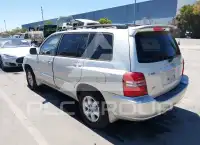 2003 Toyota Highlander photo