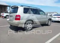 2003 Toyota Highlander фото