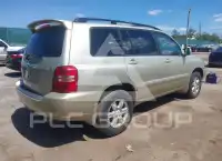 2003 Toyota Highlander photo