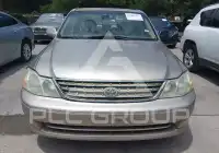2003 Toyota AVALON photo
