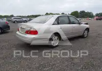2003 Toyota AVALON photo