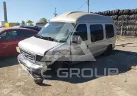 2003 Ford E-150 фото