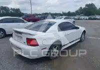 2003 Ford MUSTANG фото
