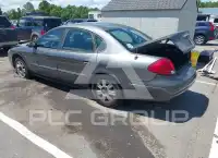 2003 Ford TAURUS photo