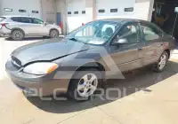 2003 Ford TAURUS фото