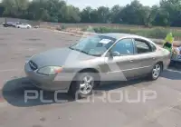2003 Ford TAURUS фото