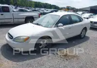 2003 Ford TAURUS photo