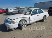 2003 Ford CROWN photo