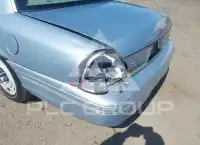 2003 Ford CROWN фото