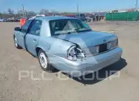 2003 Ford CROWN фото