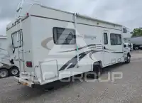 2003 Ford E-450 фото