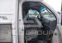 2003 Ford E-350 photo