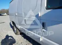 2003 Ford E-250 фото