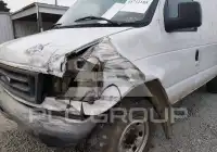 2003 Ford E-250 photo
