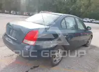 2003 Hyundai Elantra photo