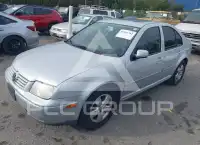 2003 Volkswagen Jetta photo