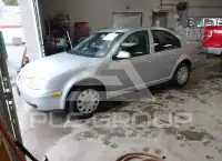 2003 Volkswagen Jetta photo