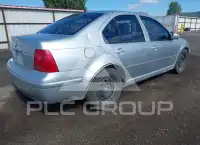 2003 Volkswagen Jetta photo