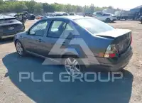 2003 Volkswagen Jetta photo