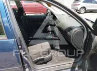 2003 Volkswagen Jetta photo