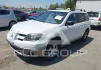 2004 Mitsubishi OUTLANDER photo