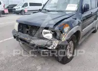 2004 Mitsubishi MONTERO photo