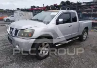 2004 Nissan TITAN photo