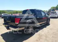 2004 Nissan TITAN фото