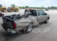 2004 Nissan FRONTIER photo
